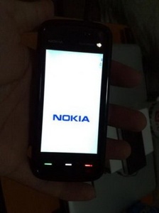 Nokian kosketusn�ytt�isest� Tubesta paljon lis�kuvia